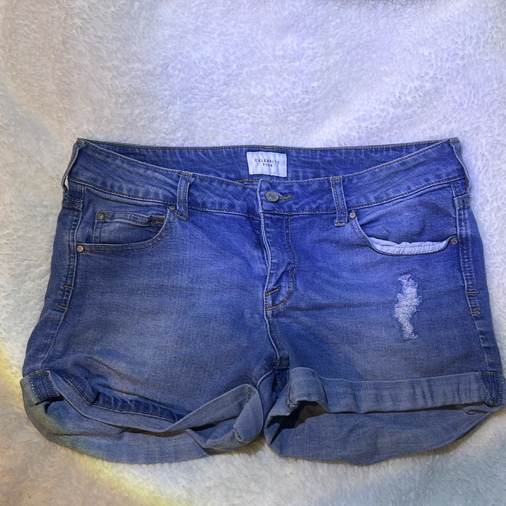 Celebrity pink Shorts denim size 11/30